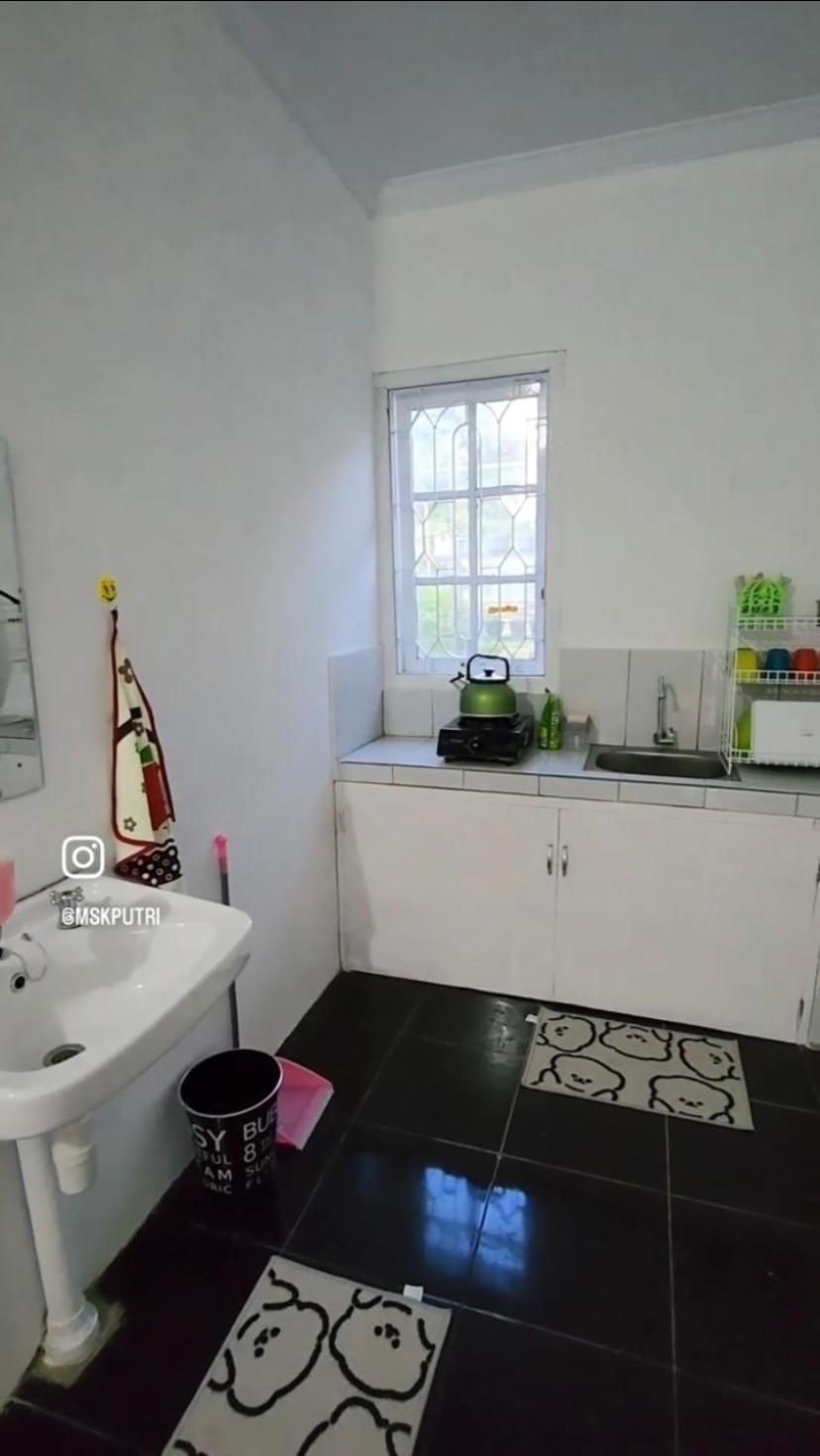 Adrian Family Homestay Ngabean Kültér fotó