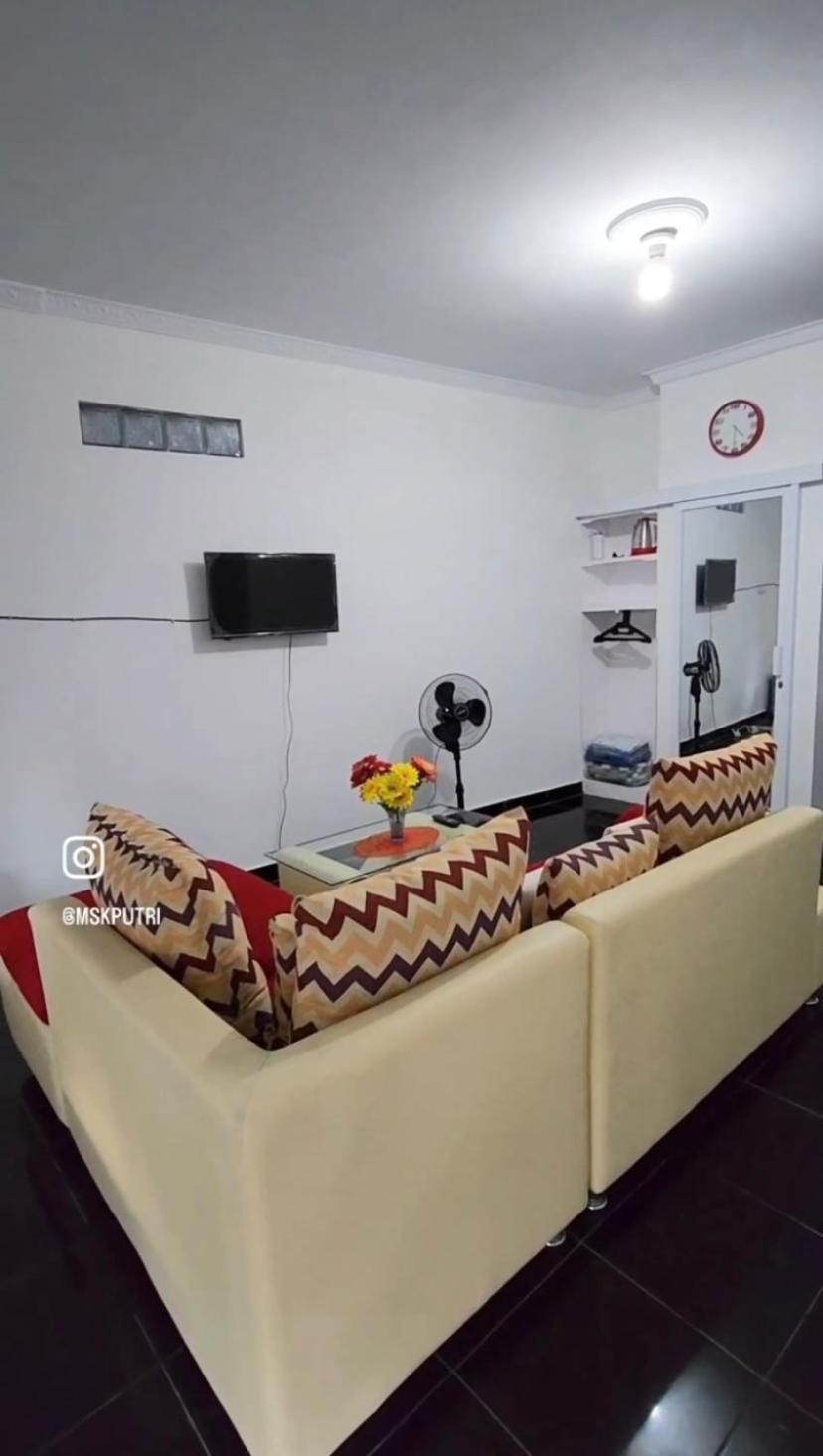 Adrian Family Homestay Ngabean Kültér fotó